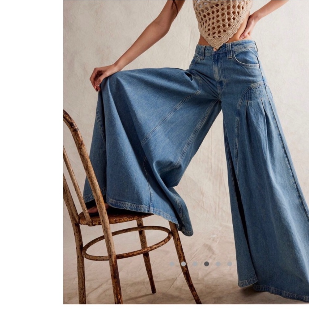 We the Free Pandora Wide-Leg
Blue Jeans size 26 - Picture 3 of 16
